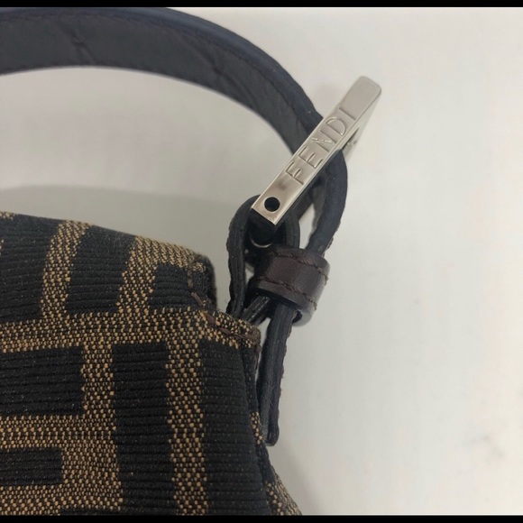 Authentic Fendi vintage Zucca Baguette (tobacco) - Picture 2 of 13